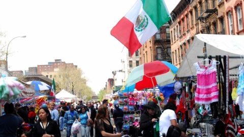 Los mexicanos celebraron la Batalla de Puebla con un festival que atrajo a una gran cantidad de público y políticos.