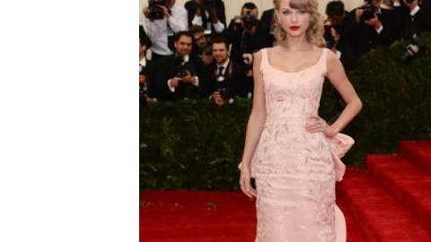 Al final todo quedó en un susto y Swift sí se pudo poner el vestido.