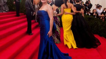 Melissa Mark-Viverito vistió un traje largo en color azul en corte de sirena, diseñado por el argentino Gustavo Cadile.