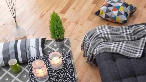 No hay decoración completa sin este adorno para el piso.