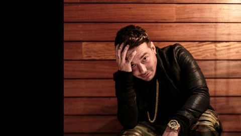 Es parte del movimiento reciente de artistas urbanos provenientes de Colombia.