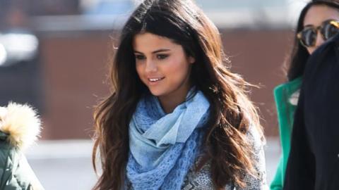 A Selena Gómez le encanta compartir fotos y videos con sus fans.