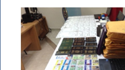 Evidencia ocupada en el allanamiento realizado por las autoridades dominicanas.