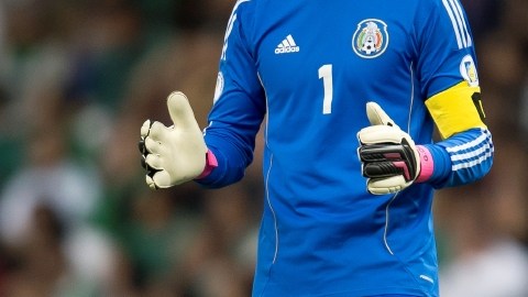 Ochoa se depide hoy de la afición del Ajaccio.