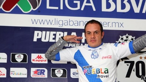 Cuauhtémoc Blanco, de 41 años de edad, vestirá los colores del Puebla para el Torneo Apertura 2014.