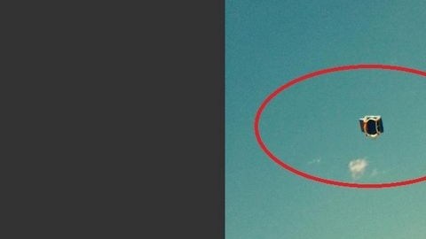 La casa inflable fue despegada del suelo por una repentina fuerte ráfaga de viento, que la levantó a unos 50 pies de altura.