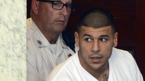 El exjugador de la NFL enfrenta un nuevo cargo por doble homicidio