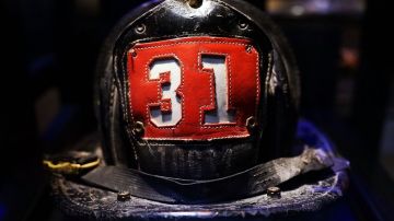 Uno de los cascos que usaban los bomberos durante las labores de rescate el día de los atentados a las Torres Gemelas.