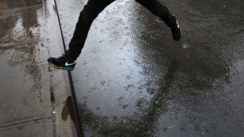 En algunas zonas de ambos estados se esperan hasta 2.5 pulgadas de lluvia hoy viernes.