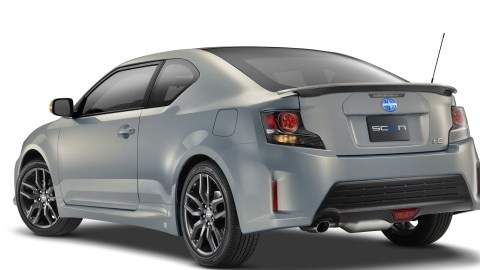 El Scion tC 2015 ofrece buen rendimiento para su precio.