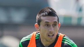 Héctor Herrera durante un entrenamiento con el Tri.