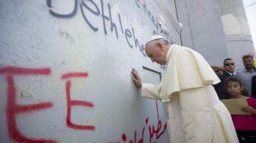 El Sumo Pontífice durante su visita a Palestina.