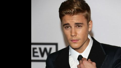 Además Bieber participará en la undécima edición del programa de baile 'So You Think You Can Dance'.