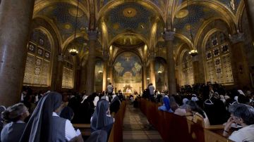 El Sumo Pontífice ofició una misa ante un grupo reducido de líderes eclesiásticos de Tierra Santa.