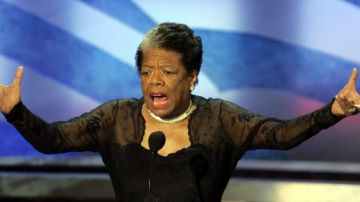 Angelou se dio a conocer por su biografía "Why the Caged Bird Sings" en los años setenta.