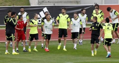 Seleccionados españoles entrenan en la Ciudad del Futbol de Las Rozas, de cara al amistoso del viernes.