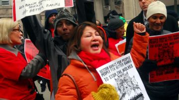 Organizaciones comunitarias de todo el país se han unido a quienes  protestan por alzas en el salario mínimo.