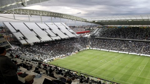 Vista general del estadio Arena Corinthians durante  el partido de ayer entre  Corinthians y Botafogo.