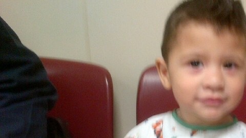 El menor se encuentra bajo la custodia de la Administración de Servicios Infantiles (ACS) de la ciudad.