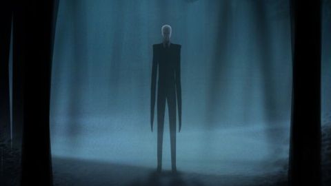 “Slenderman” tiene características sobrehumanas y absorbe, mata o se lleva a sus víctimas sin dejar evidencia a su paso.