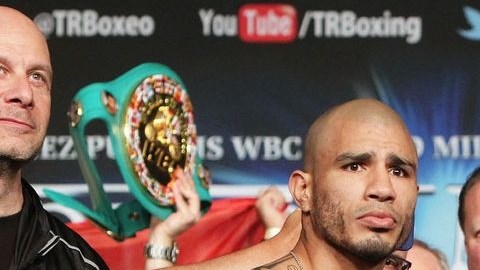 Miguel Cotto (izq) confía en su preparación para destronar a Sergio Martínez de su fajín ante un lleno total en el Madison Square Garden.