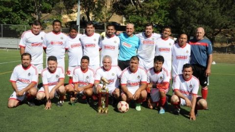 Bimbo USA se proclamó ganador de la División Súper Veteranos 'B', de la Liga California.