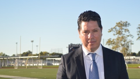 Miguel Jiménez promueve el deporte en LA.
