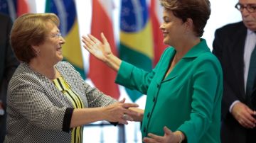 Dilma Rousseff no pronunció ningún discurso y en cambio se reunió con su similar chilena Michelle Bachelet  Araujo.