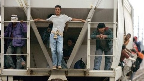México es país de tránsito para migrantes en ruta hacia EEUU, y estos sufren asaltos, secuestros y extorsiones a su paso.