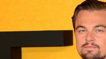 Tan a gusto se encontró el actor que, una vez cerrado el establecimiento, no dudó en continuar la fiesta en el lujoso yate 'Topaz'.