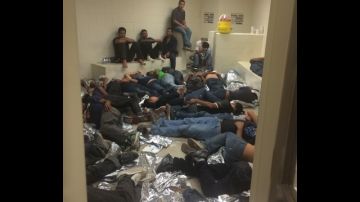 Jóvenes y niños indocumentados en un centro de detención de CBP en San Antonio, Texas, el 12 de junio pasado.