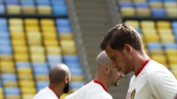Los jugadores de Bélgica realizan un entrenamiento, ayer en el  Estadio Maracaná de Río de Janeiro.