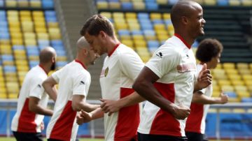 Los jugadores de Bélgica realizan un entrenamiento, ayer en el  Estadio Maracaná de Río de Janeiro.
