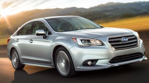 El Subaru Legacy es una buena opción para caminos altos y sinuosos.