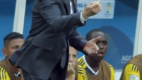 El argentino José Pekerman ha logrado llevar a Colombia a octavos de final por segunda vez en los mundiales.