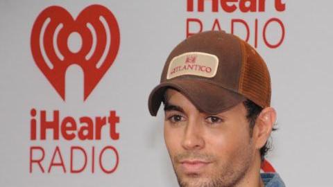 Enrique lo invitó  a subir al escenario para disfrutar a su lado de uno de los últimos conciertos de la gira 'Sex and Love Tour'.