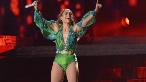J.Lo se volvió vegana y también hace mucho ejercicio.
