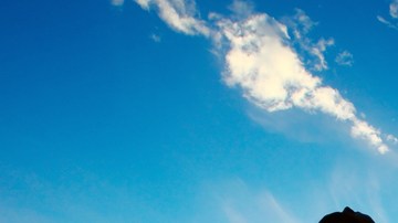 Abre tus brazos al cielo y contacta con la naturaleza.