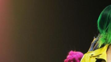 Flame agregó en la acusación que la cantante destruyó así su reputación.