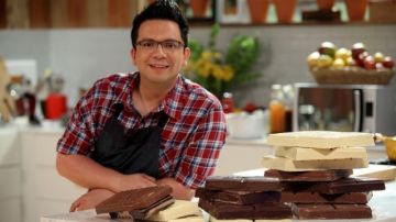 José Ramón es considerado el precursor del cacao mexicano  y, actualmente, conduce 3 Minutos Chocolate, en FOX Life.