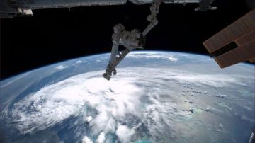 Así lucía la tormenta tropical "Arthur" sobre la costa Este de Estados Unidos, vista desde la Estación Espacial Internacional (EEI).