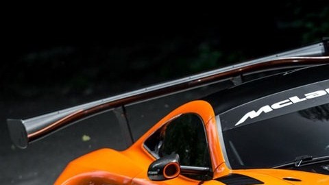 Quien lo quiera tiene hasta el otoño para ahorrar las 330,00 libras que cuesta.