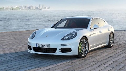 En el interior del Porsche Panamera se respira puro lujo.