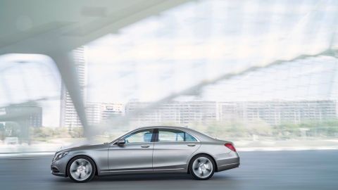 El Mercedes Benz clase S ha ayudado a la marca a incrementar sus ventas.