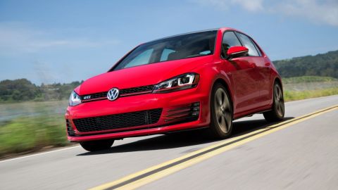 El nuevo Golf y GTI tiene un problema de ensamblaje.