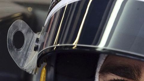 El piloto mexicano lo intenta de nuevo.