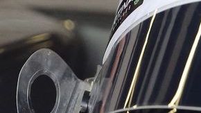 El piloto mexicano lo intenta de nuevo.