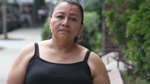 Orfilia Hernández, de 53 años, es una residente de Queens salvadoreña.