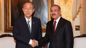 El secretario General de la ONU pidió al mandatario dominicano estrechar cooperación con su país vecino.