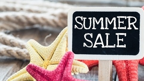 Muchas tiendas promocionan hasta un 75% de descuento.